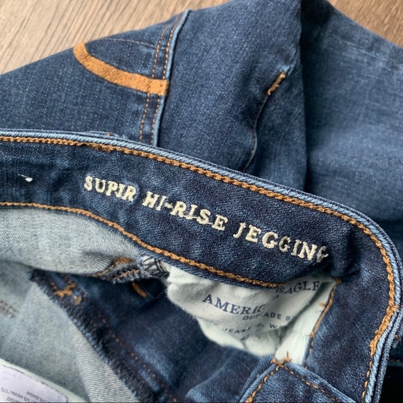 American eagle super high rise jeans - Picture 3 of 4